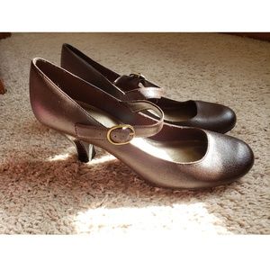 Gently Worn Brown Mary Janes sz 10